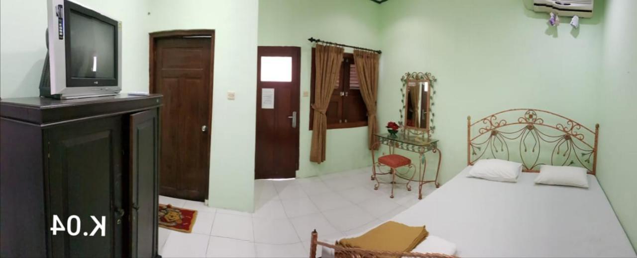 Отель Embe Pitoe Syariah Gejayan Mitra Reddoorz Pakualaman Экстерьер фото
